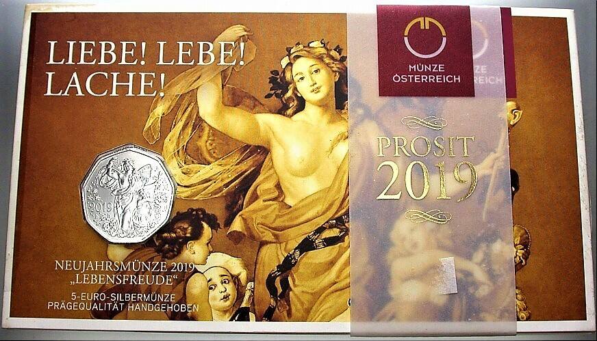 5 Euro 2019  Handgehoben im Blister
