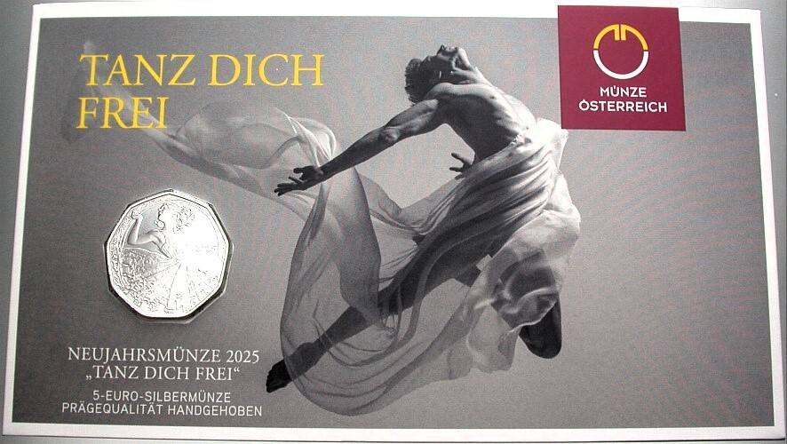 5 Euro 2025  Handgehoben im Blister